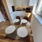 아파트 Apartment24