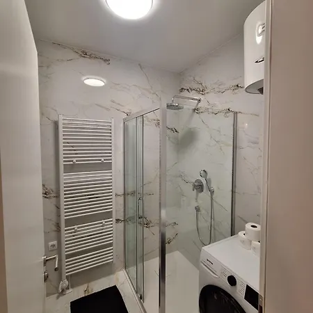 Apartment24 Apartman *